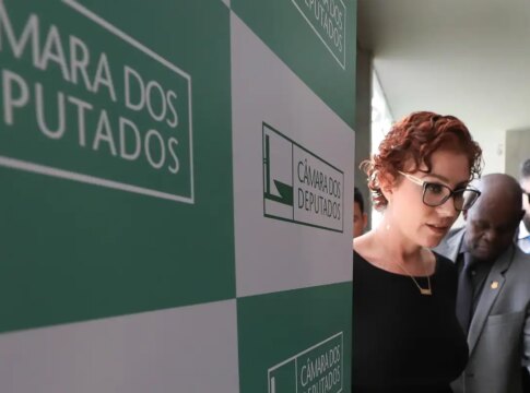 italia-julga-extradicao-de-carla-zambelli,-nesta-terca-feira