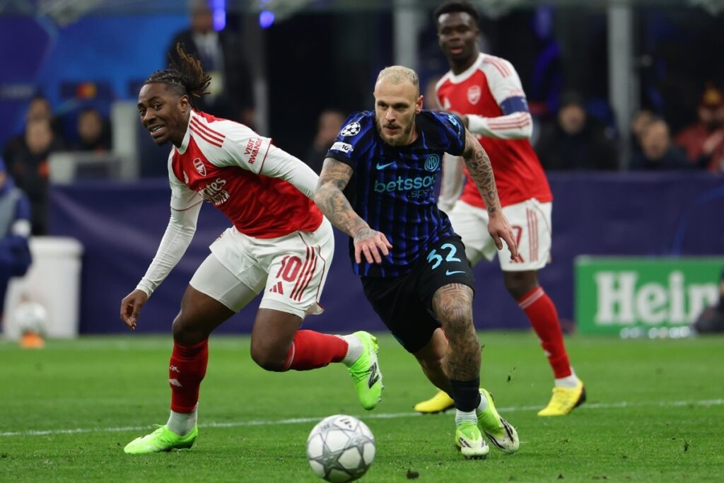 gabriel-jesus-faz-dois-e-arsenal-vence-inter-de-milao-pela-champions