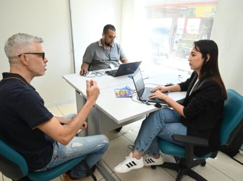 goias-promove-feirao-com-3-mil-vagas-para-jovens-e-foco-no-1o-emprego