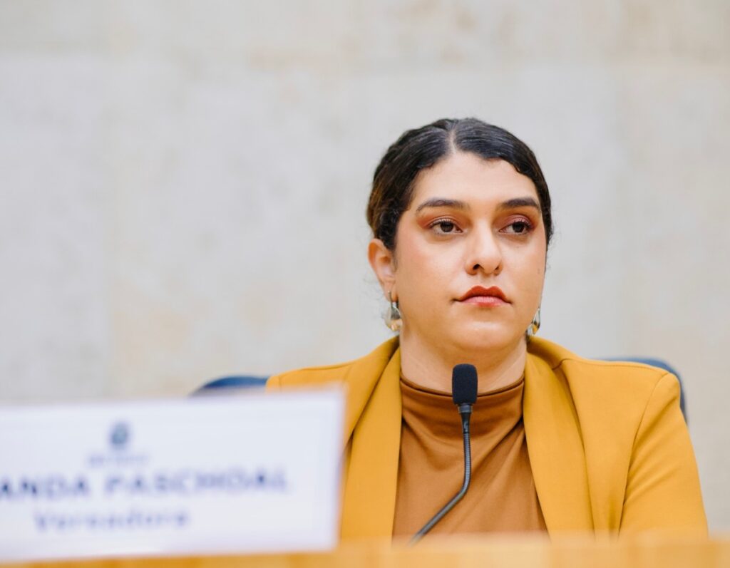 vereadora-aciona-mpsp-contra-smart-sampa-em-equipamento-de-saude