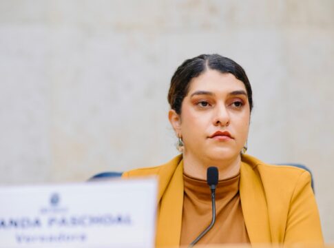 vereadora-aciona-mpsp-contra-smart-sampa-em-equipamento-de-saude