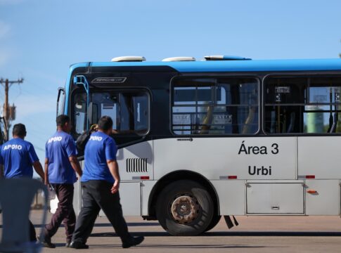 delegacias-criam-forca-tarefa-para-investigar-atentados-a-onibus-no-df