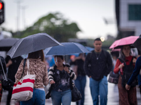 chuvas:-pais-esta-sob-alerta-em-todos-os-niveis-de-“perigo”-nesta-4a