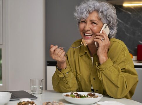 tem-mais-de-50-anos?-saiba-os-melhores-alimentos-para-comecar-o-dia