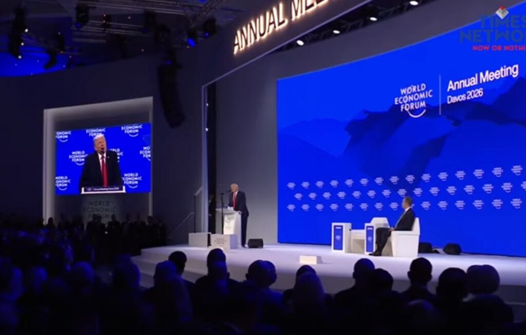 “amo-a-europa,-mas-nao-esta-na-direcao-correta”,-diz-trump-em-davos
