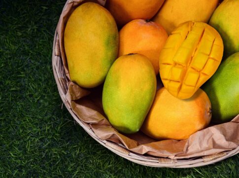 nutris-explicam-se-comer-manga-e-seguro-para-pessoas-com-diabetes
