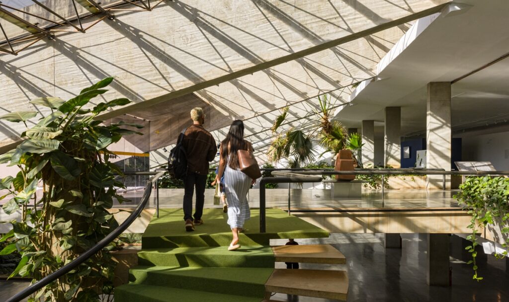 teatro-nacional-sera-palco-de-nova-exposicao-do-metropoles-arte;-conheca-constelacoes-contemporaneas-da-cena-artistica-de-brasilia