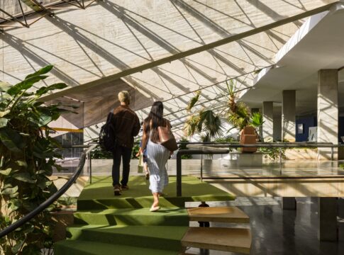 teatro-nacional-sera-palco-de-nova-exposicao-do-metropoles-arte;-conheca-constelacoes-contemporaneas-da-cena-artistica-de-brasilia