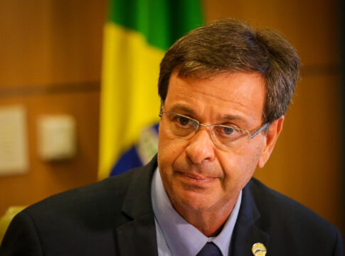 ex-ministro-de-bolsonaro-deixa-o-pl,-mas-diz-que-segue-“bolsonarista”