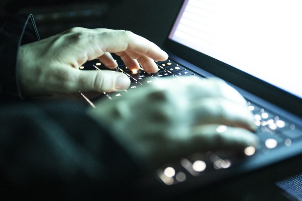 pf-indicia-mineiro-de-varginha-por-cyberstalking-contra-mexicana