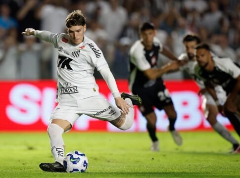 santos-x-corinthians:-saiba-onde-assistir-ao-classico-alvinegro