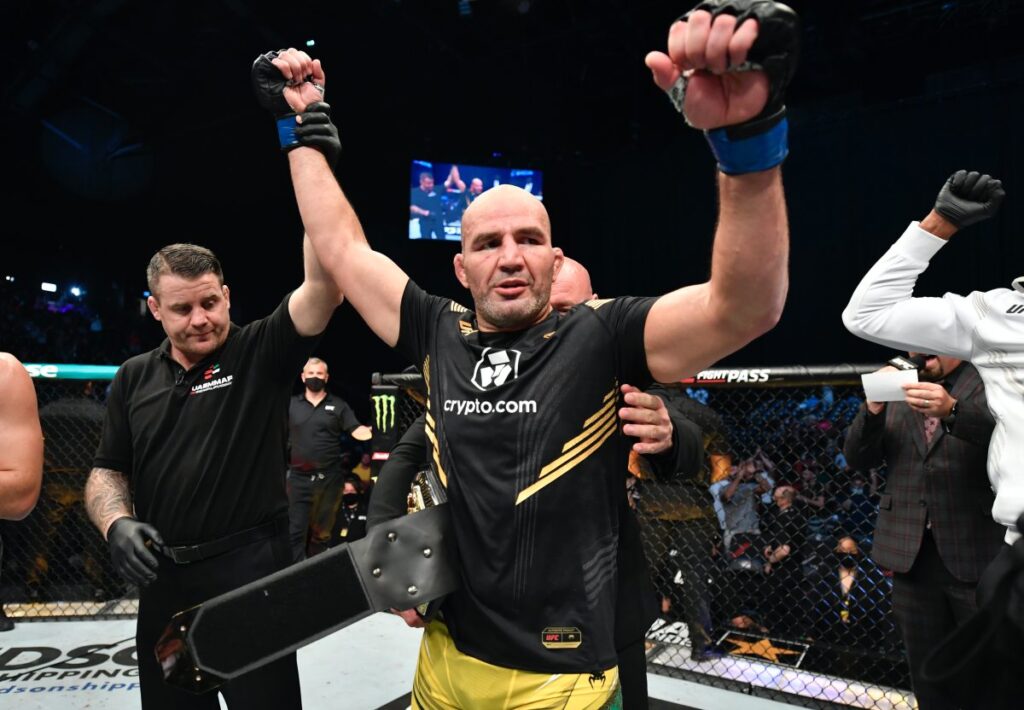 ex-campeoes-do-ufc,-khabib-e-glover-teixeira-treinam-juntos.-veja-video