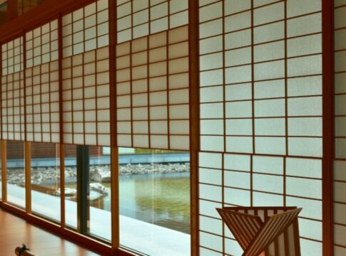 fim-da-rinite:-nova-tendencia-de-decor-aposenta-as-cortinas-pesadas