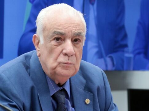 quase-expulso-do-pl-por-elogiar-moraes,-deputado-pede-desfiliacao