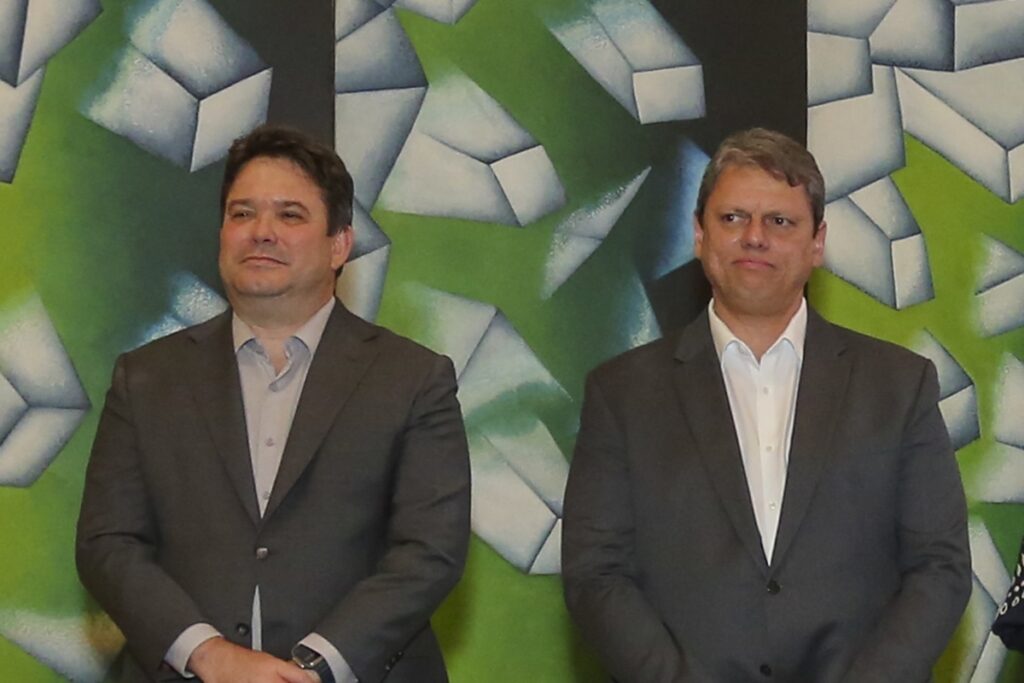 em-meio-a-crise-com-bolsonaristas,-tarcisio-troca-chefe-da-casa-civil