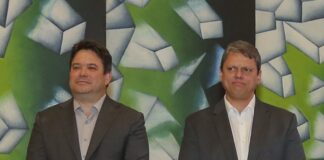 em-meio-a-crise-com-bolsonaristas,-tarcisio-troca-chefe-da-casa-civil