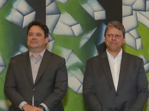 em-meio-a-crise-com-bolsonaristas,-tarcisio-troca-chefe-da-casa-civil