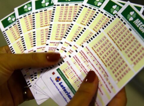 mega-sena-acumula-novamente-e-premio-principal-vai-para-r$-63-milhoes