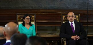 delcy-prometeu-cooperar-com-os-eua-antes-de-maduro-cair,-diz-jornal