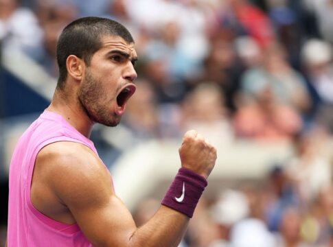 australian-open:-alcaraz-e-sabalenka-avancam-as-oitavas-de-final