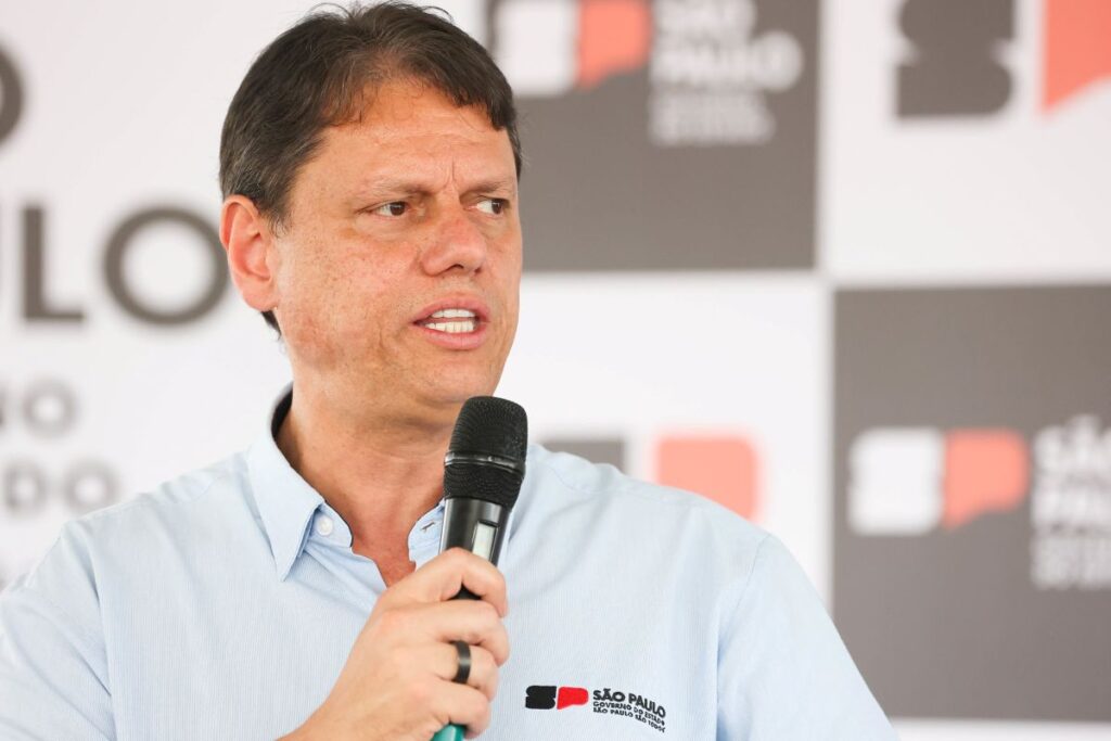 nas-redes-sociais,-tarcisio-reafirma-candidatura-a-reeleicao-em-sp