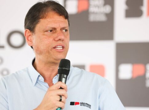 nas-redes-sociais,-tarcisio-reafirma-candidatura-a-reeleicao-em-sp