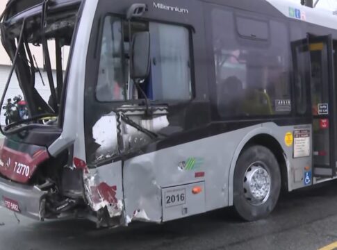 sp:-acidente-grave-envolvendo-onibus-publico-e-carro-deixa-3-feridos