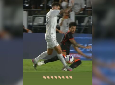 gustavo-henrique-mostra-inchaco-no-pe-apos-santos-x-corinthians;-veja