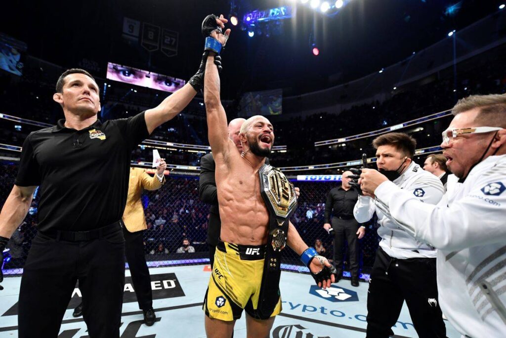 ufc-324:-deiveson-figueiredo-fica-mais-de-1-kg-acima-e-nao-bate-peso