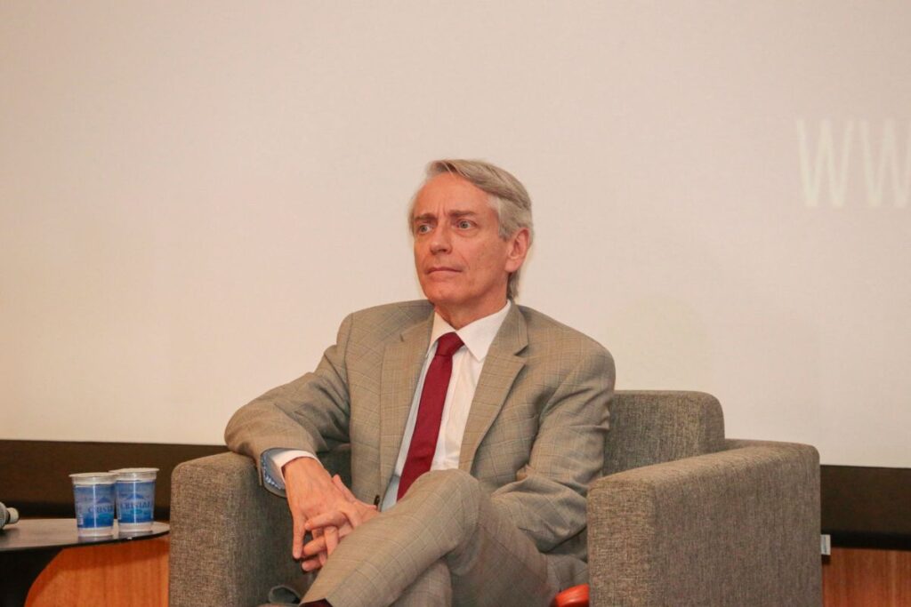 tarcisio-da-posse-a-medico-aluisio-segurado-como-novo-reitor-da-usp