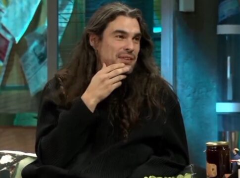 brasileiros-atacam-pessoa-errada-apos-revolta-com-diretor-espanhol