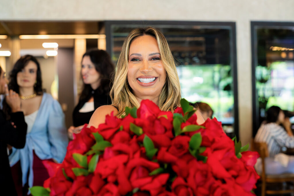 cheila-wobido-celebra-aniversario-em-almoco-rodeada-de-amigas-queridas