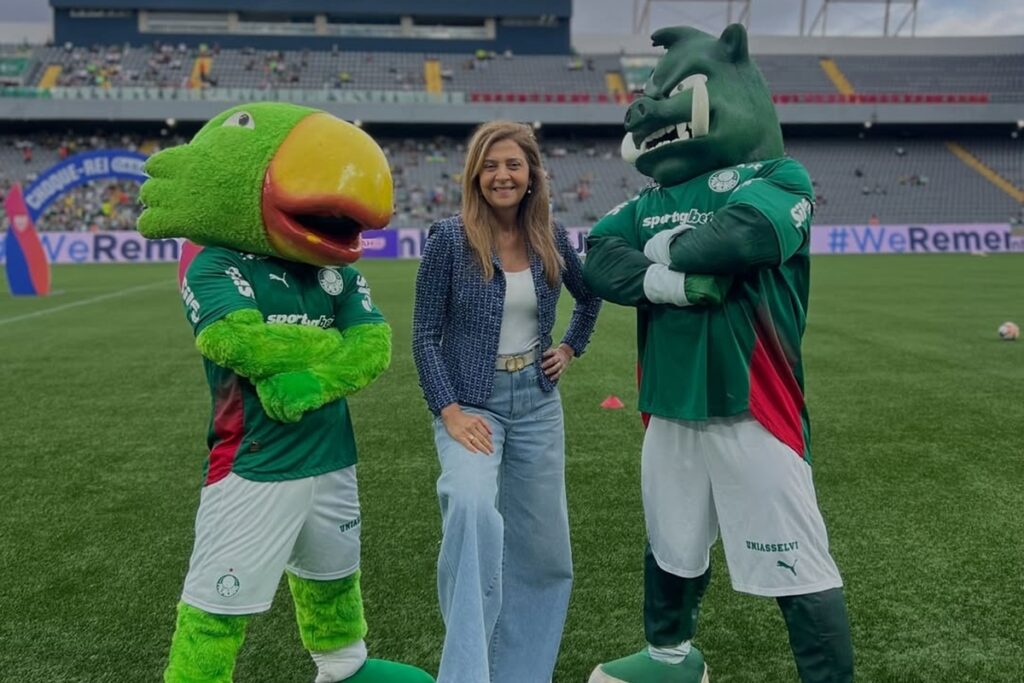 leila-pereira-lanca-blusas-do-palmeiras-a-torcedores-antes-de-classico.-veja-video