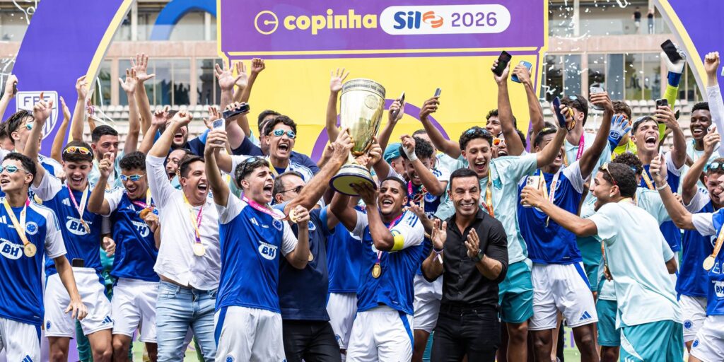cruzeiro-bate-sao-paulo-e-fatura-bicampeonato-da-copinha-apos-19-anos