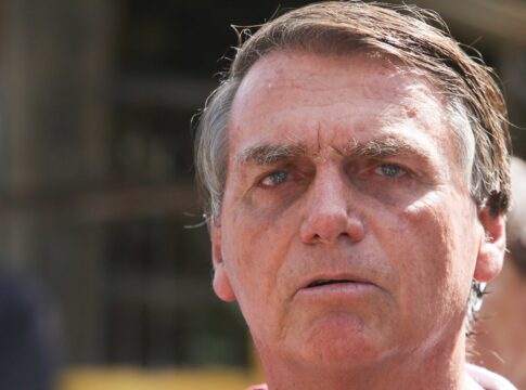 papudinha-obriga-profissionais-escalados-para-bolsonaro-a-assinar-termo-de-confidencialidade