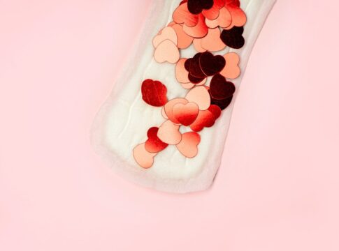 sexo-durante-a-menstruacao:-ginecologista-da-dicas-pra-o-prazer