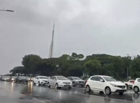 semaforos-desligados-complicam-transito-no-eixo-monumental