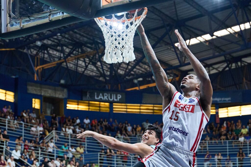 super-8:-com-semifinais-definidas,-veja-confrontos,-datas-e-horarios