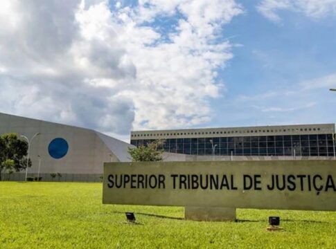 master:-oposicao-protocola-pedido-de-afastamento-de-ibaneis-no-stj