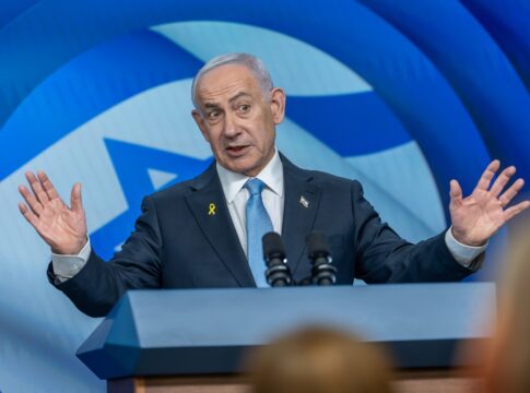 netanyahu-cita-flavio-e-eduardo-bolsonaro-em-evento-em-israel