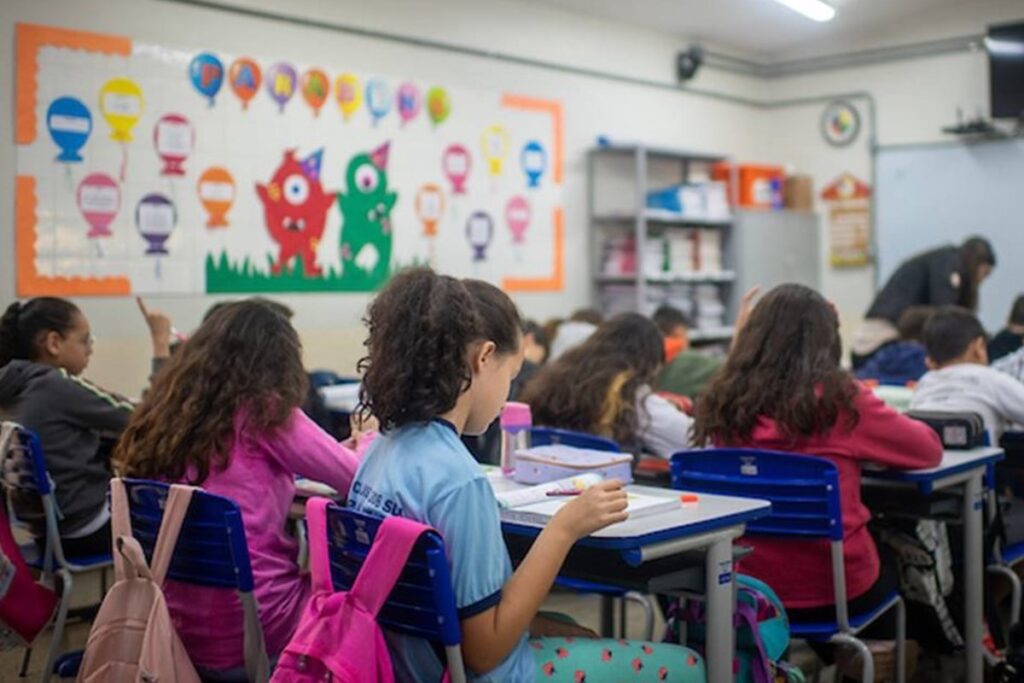 cartao-uniforme-escolar:-novo-cronograma-e-divulgado;-veja-datas