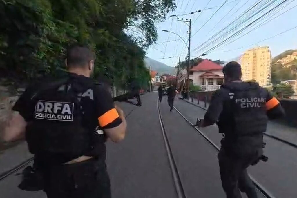 policia-mira-area-estrategica-do-cv-em-acao-contra-roubos-de-veiculos