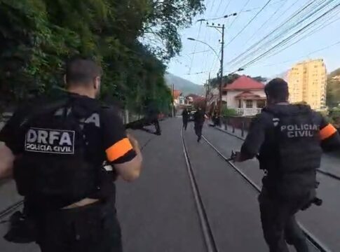 policia-mira-area-estrategica-do-cv-em-acao-contra-roubos-de-veiculos