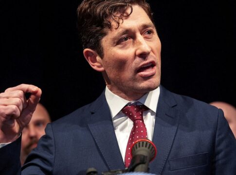 prefeito-de-minneapolis-anuncia-saida-de-agentes-do-ice-da-cidade