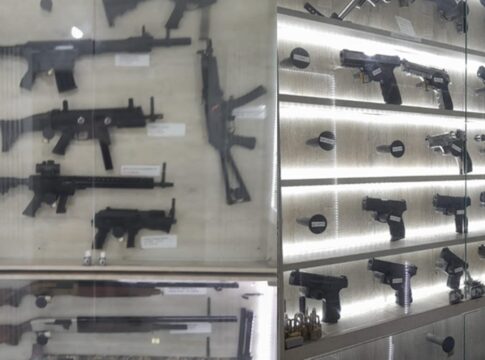 esquema-milionario-de-venda-de-armas-tinha-apoio-de-pms,-aponta-pf.-veja-video