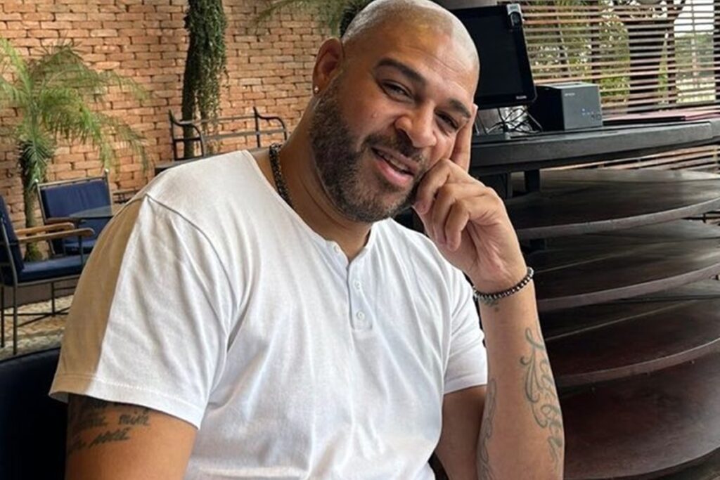 de-cabeca-fria,-adriano-imperador-volta-a-falar-sobre-golpista;-veja