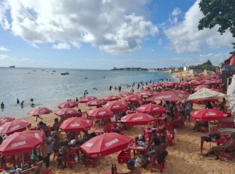 banhistas-lotam-unica-praia-propria-para-banho-em-salvador;-saiba-qual
