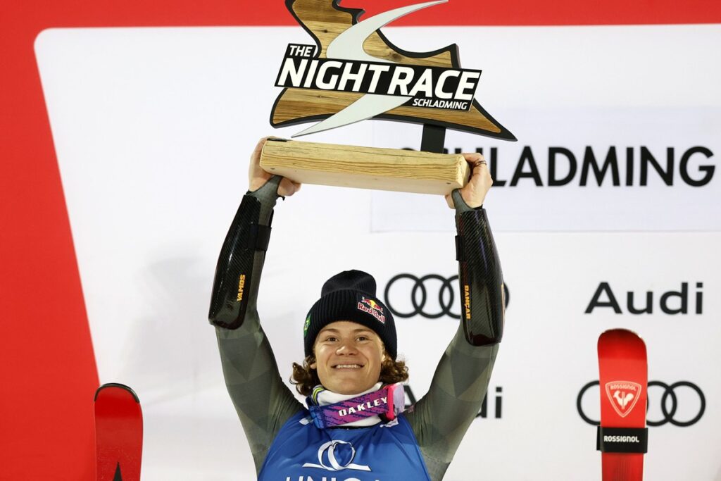 lucas-pinheiro-conquista-a-prata-em-etapa-da-copa-do-mundo-de-esqui