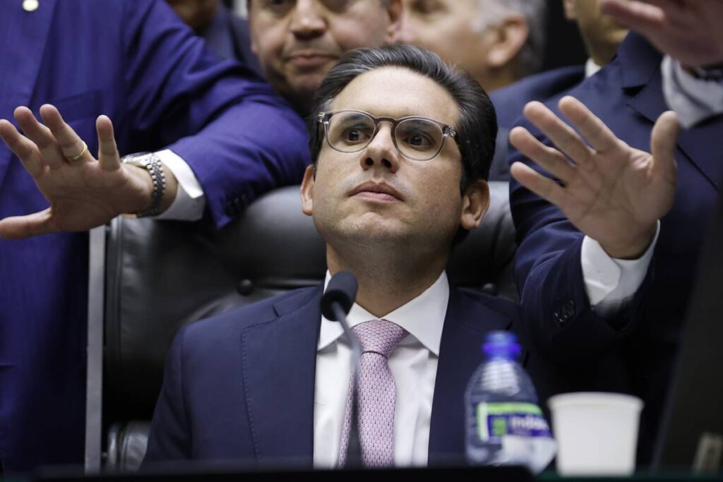 camara:-com-lista-de-demandas-de-lideres,-motta-faz-1a-reuniao-do-ano