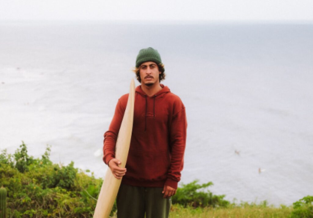 surfista-brasileiro-morre-vitima-de-acidente-de-moto-nas-filipinas